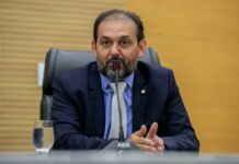 Deputado Laerte Gomes vota a favor do abono natalino de R$ 5 mil para servidores da Educação