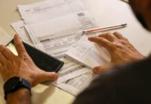 Salário mínimo de R$ 1.621 começa a ser pago nesta segunda