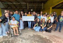 Em Chupinguaia, Sílvia Cristina anuncia R$ 770 mil para a saúde e participa da entrega de R$ 100 mil para a Apae