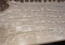 Operação na zona Leste desmantela tráfico com apreensão de drogas, dinheiro e motocicletas