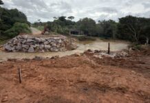 Após rompimento de estrada, famílias recebem assistência contínua