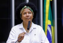 Sílvia Cristina celebra abertura de licitação para as obras de pavimentação da BR-319